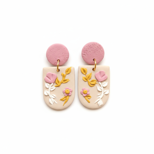 Brincos PRIMROSE - Deitados Fundo Branco